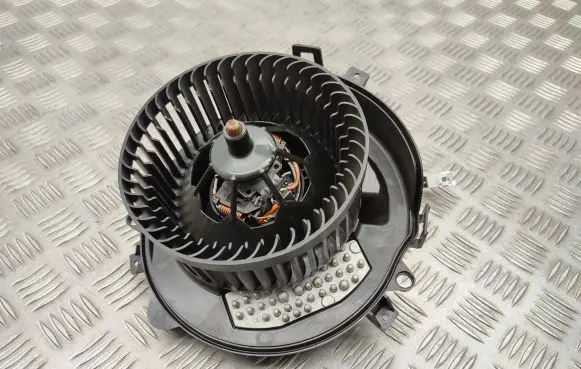 Audi Q2 - Heater fan/blower 5Q0907521C 5Q2819021B