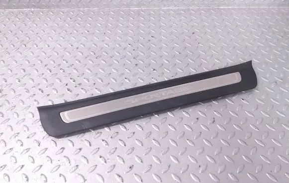 KIA Sportage Front sill trim cover 85884F1500 85883F1500