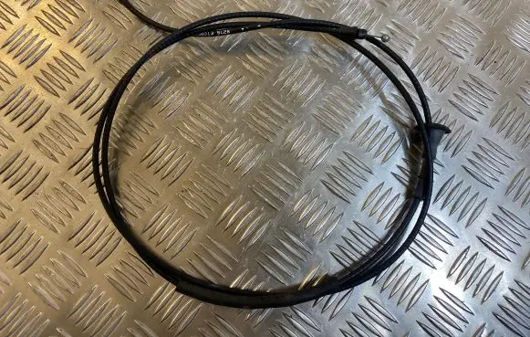 Engine bonnet/hood lock release cable