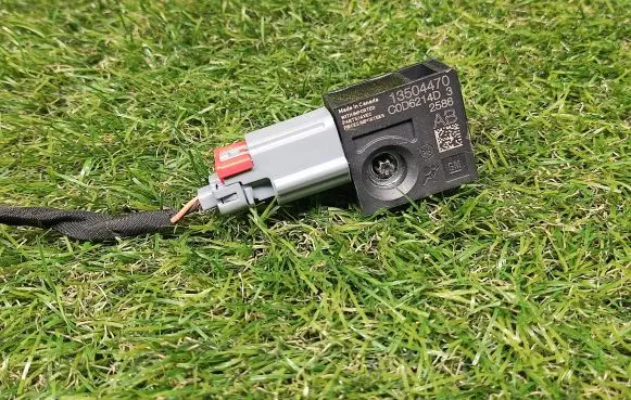 Chevrolet Cruze II Airbag deployment crash/impact sensor 13504470