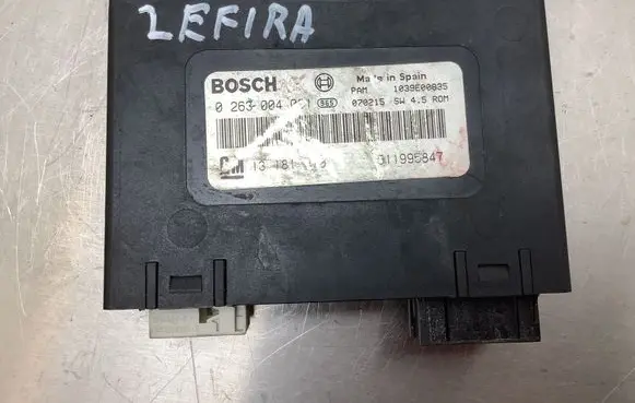 Opel Zafira B Parking PDC control unit/module 0263004031 511995847