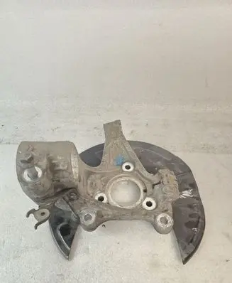 Volvo XC40 Front wheel hub 32221857