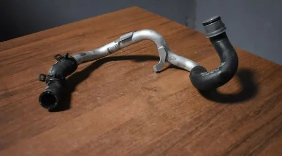 Porsche Panamera (970) Engine coolant pipe/hose