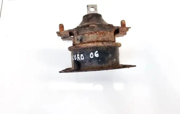 Honda Accord Engine mount bracket