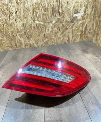 Mercedes-Benz C W204 Rear/tail lights 2048205864 601004 601000