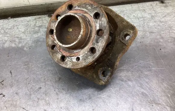 Opel Astra H Front wheel hub
