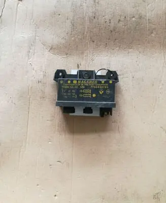 Renault Espace II Glow plug pre-heat relay 7700856789