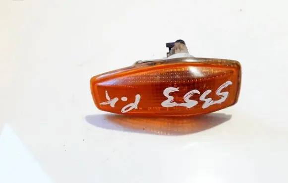 Hyundai Trajet Front fender indicator light