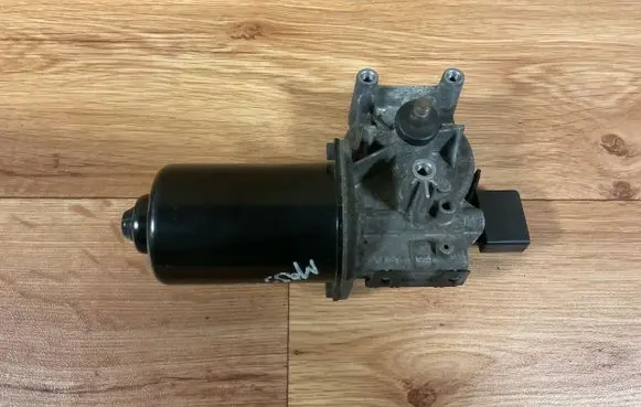 Mazda 3 I Wiper motor 