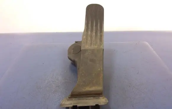 Volkswagen Golf Plus Accelerator throttle pedal 1K1721503T