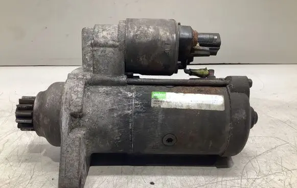 Volkswagen Golf VI Starter motor 02Z911024A
