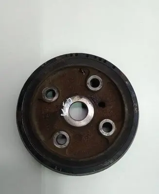 Volvo V50 Crankshaft pulley 08642400