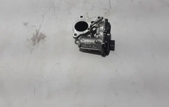 Renault Master III EGR valve 147103921R