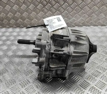 Gearbox transfer box case