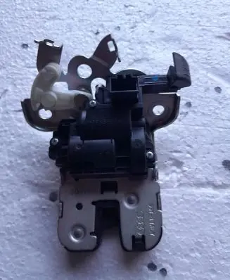 Audi A6 S6 C7 4G Tailgate/trunk/boot lock/catch/latch 4H0827505A