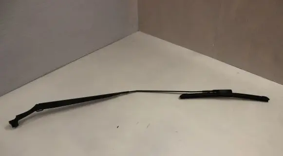 Opel Mokka X Windshield/front glass wiper blade 31744