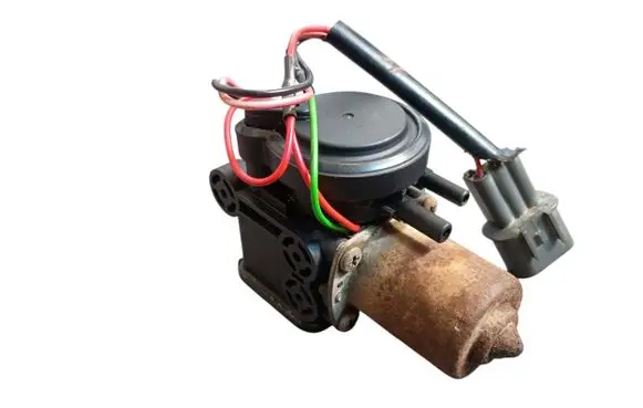 Suzuki Vitara (ET/TA) Transfer box differential control unit 