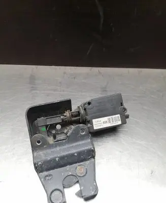 BMW 7 E65 E66 Tailgate/trunk/boot lock/catch/latch 7014870