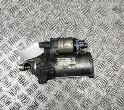 Audi A5 Starter motor 04L911021B
