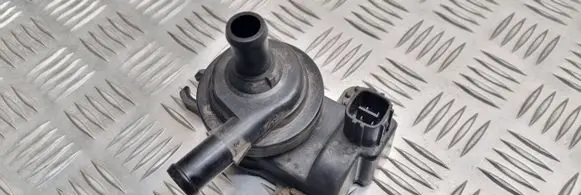 Lexus RX 330 - 350 - 400H Electric auxiliary coolant/water pump