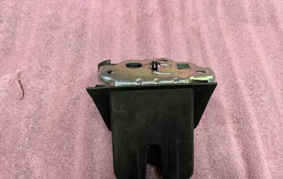 Audi Q5 SQ5 Tailgate/trunk/boot lock/catch/latch 8R0827505A