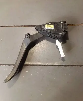 Audi Q7 4L Accelerator throttle pedal 7L0723507C