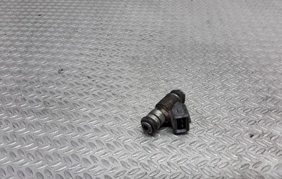 Renault Laguna I Fuel injector