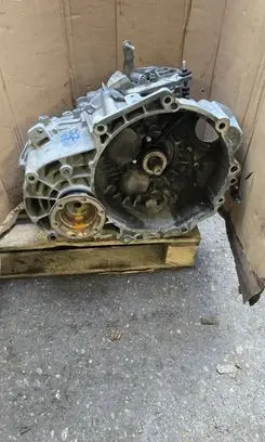 Seat Leon (1P) Manual 6 speed gearbox JLZ