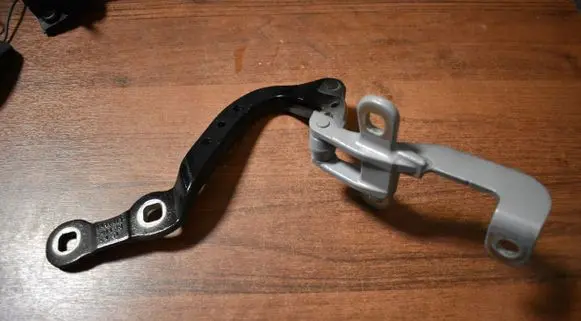 BMW X3 G01 Tailgate/trunk/boot hinge 7397316