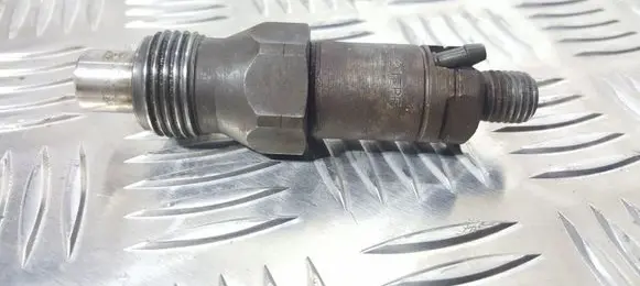Volvo S40, V40 Fuel injector LCR6735401D