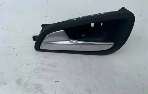 Ford Focus Front door interior handle AM51-U22601BEW