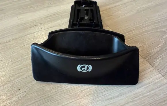 Mercedes-Benz R W251 Hand brake release handle A2514200177 1690515 2514200177