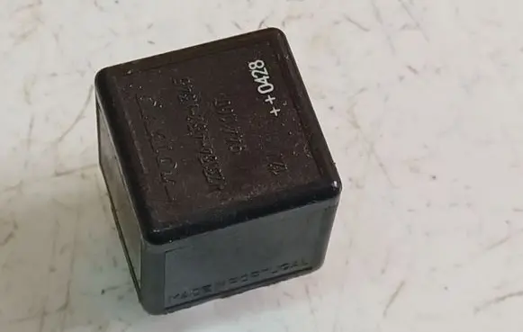 Volvo S40 Other relay V23134A52X345