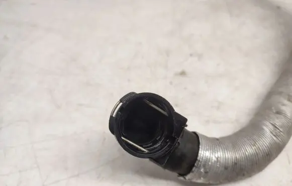 Chevrolet Cruze Engine coolant pipe/hose 96831602