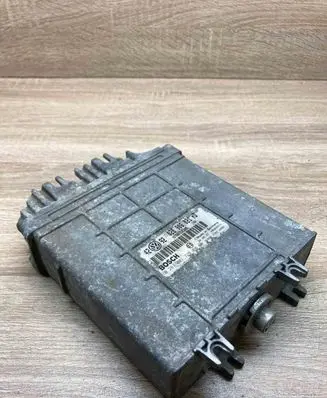 Volkswagen Golf III Engine control unit/module ECU 028906021HD 0281001729