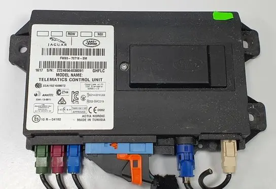 Jaguar XF X260 Bluetooth control unit module FW93-70718-SM