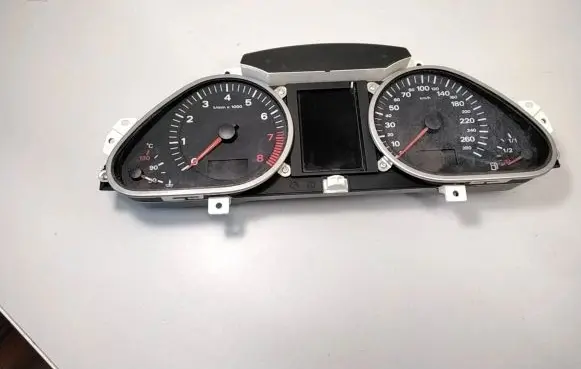 Audi A6 S6 C6 4F Speedometer (instrument cluster) 4F0920900R 503000731103