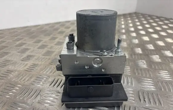Peugeot 3008 I ABS Pump 9678189680 55252618 6445L3100914