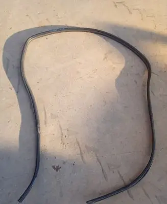 Toyota Yaris Front door rubber seal