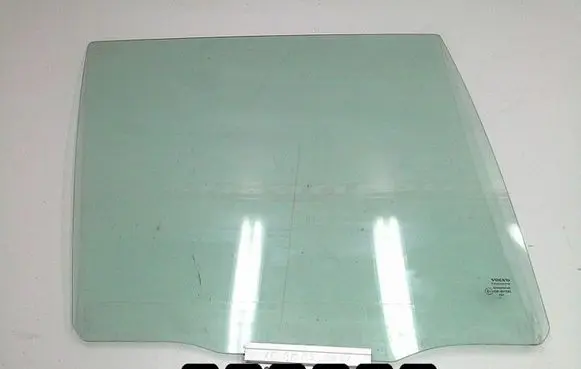 Volvo XC90 Front door window glass four-door 43R-001582