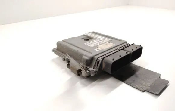 Dodge Nitro Engine control unit/module 0281013660 P05094575AE