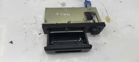 Nissan X-Trail T30 Car ashtray NOCODE