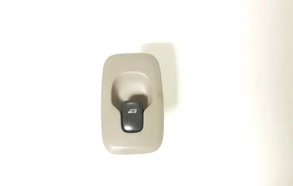 Volvo XC90 Electric window control switch 8685288