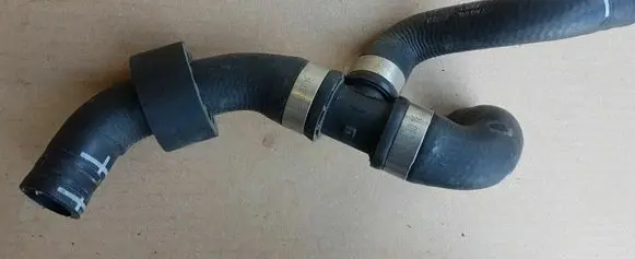 Audi A3 S3 8V Engine coolant pipe/hose 04L121 TDI