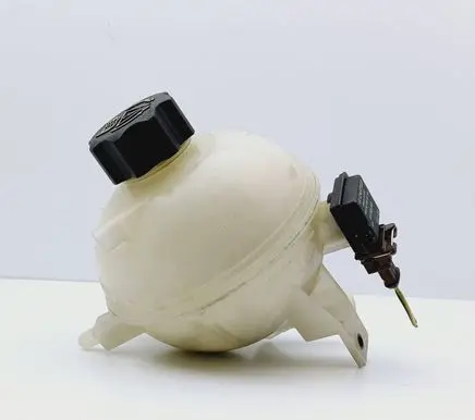 Peugeot 206 Coolant expansion tank/reservoir 9646902580