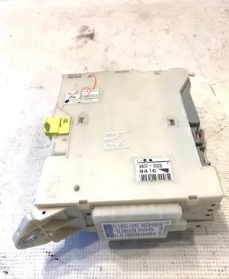 Lexus IS 220D-250-350 Fuse box set 8273053020