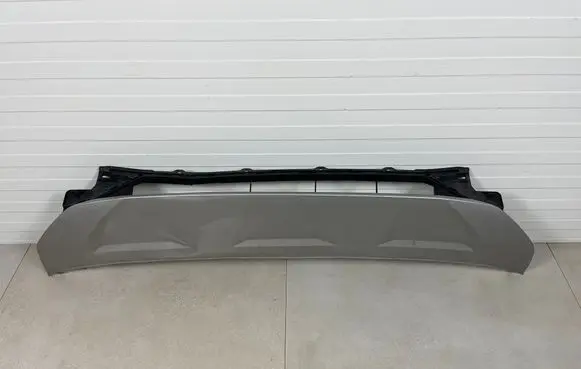 Audi Q7 4M Front bumper lip 4M0807733E 4M0807733 4M0.807.733.E