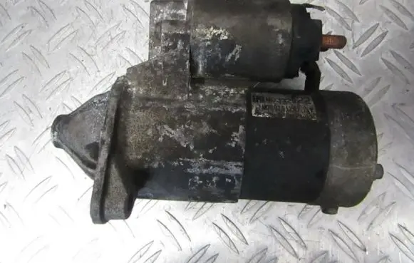 Mitsubishi Carisma Starter motor md332022 m00t81281