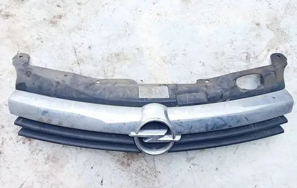 Opel Astra H Front grill 13238416