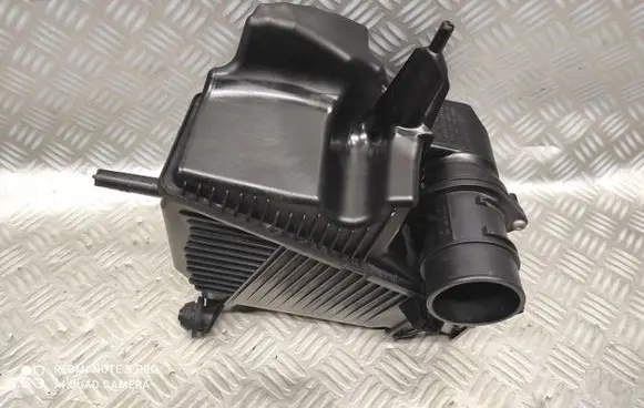Renault Kangoo II Air filter box 8200788196